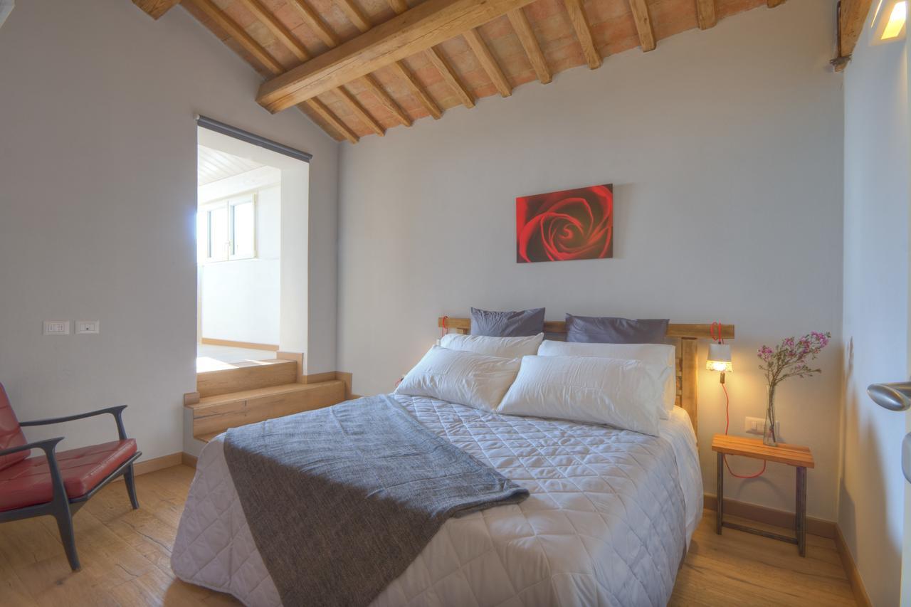 Tabano Ristorante-Casolare Bed & Breakfast Iesi Luaran gambar